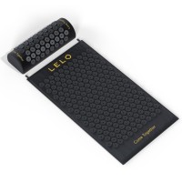 Постелка LELO -  BODY MASSAGE ACUPRESSURE MAT BLACK